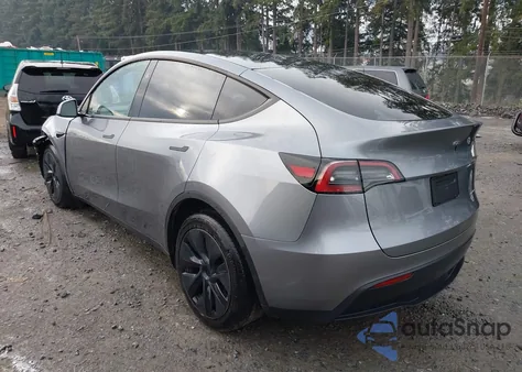 2024 Tesla Model Y Long Range Dual Motor All-Wheel Drive from USA, damaged, VIN 7SAYGDEE4RF178084